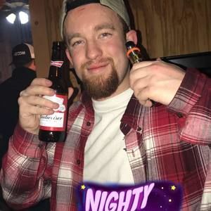 Meet your Posher, Aaron